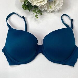Victoria’s Secret tshirt pushup bra, teal, 32C